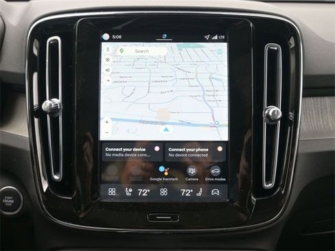 New 2026 Volvo XC40 B5 Ultra w/ Protection Package Premier image 12