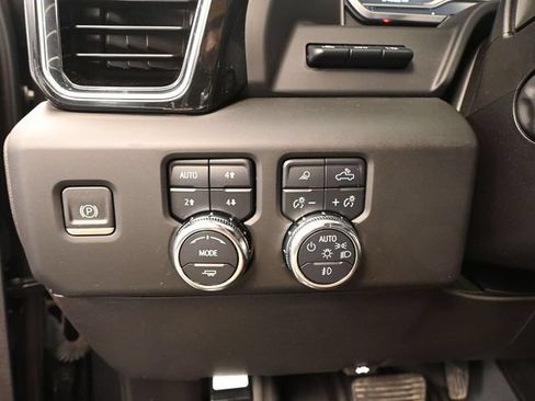 Used 2023 GMC Sierra 1500 Denali Ultimate AWD/4WD image 40