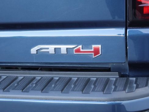 Used 2020 GMC Sierra 2500 AT4 w/ Technology Package image 15