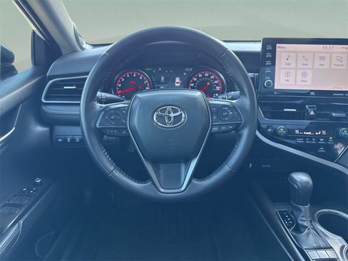 Used 2022 Toyota Camry XSE image 24