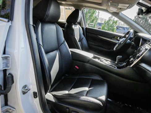 Used 2023 Nissan Maxima SL image 33