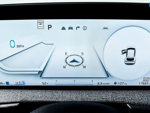 Used 2024 Kia EV6 Light image 16