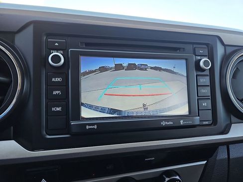 Used 2017 Toyota Tacoma SR5 image 27