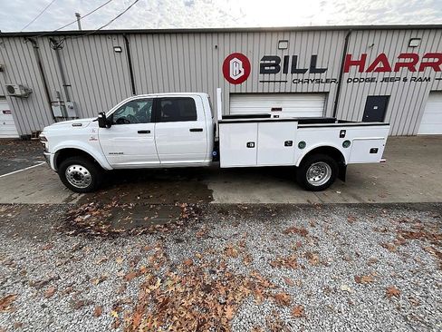 New 2026 RAM 5500 4x4 Crew Cab image 14