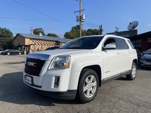 Used 2015 GMC Terrain SLE image 1