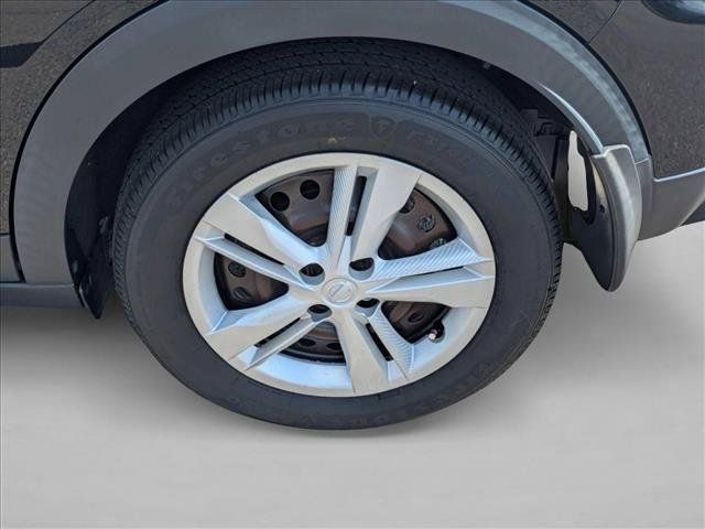 Used 2023 Nissan Kicks S FWD image 22