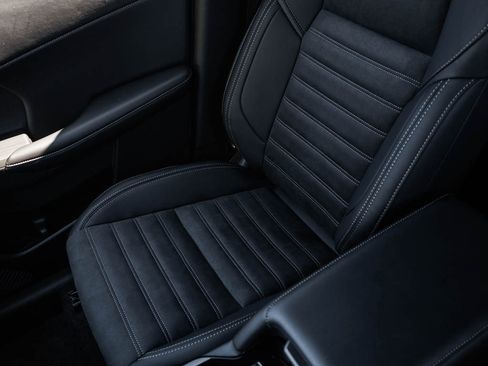 New 2026 Mitsubishi Outlander LE image 25