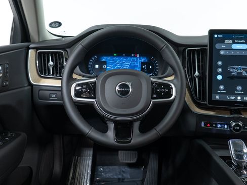 New 2026 Volvo XC60 B5 Plus AWD/4WD image 17