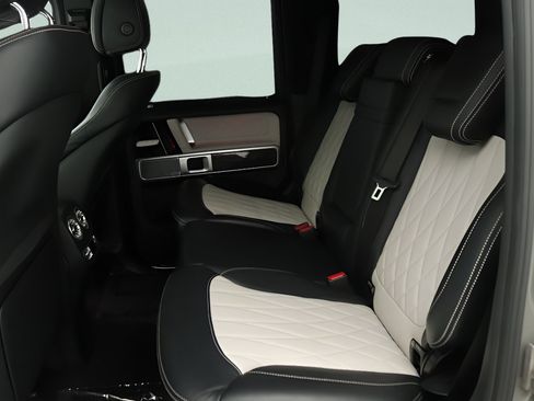 Certified 2021 Mercedes-Benz G 63 AMG 4MATIC image 31