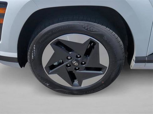 Certified 2024 Hyundai Kona SEL FWD image 25