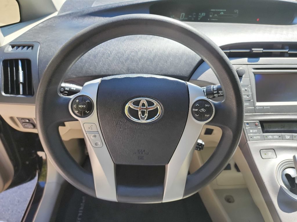 Used 2012 Toyota Prius Three FWD image 17