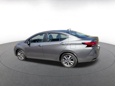 Used 2025 Nissan Versa SV FWD image 10