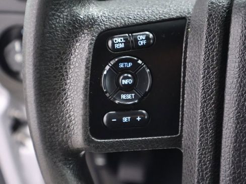 Used 2016 Ford F550 4x4 Regular Cab Super Duty image 19