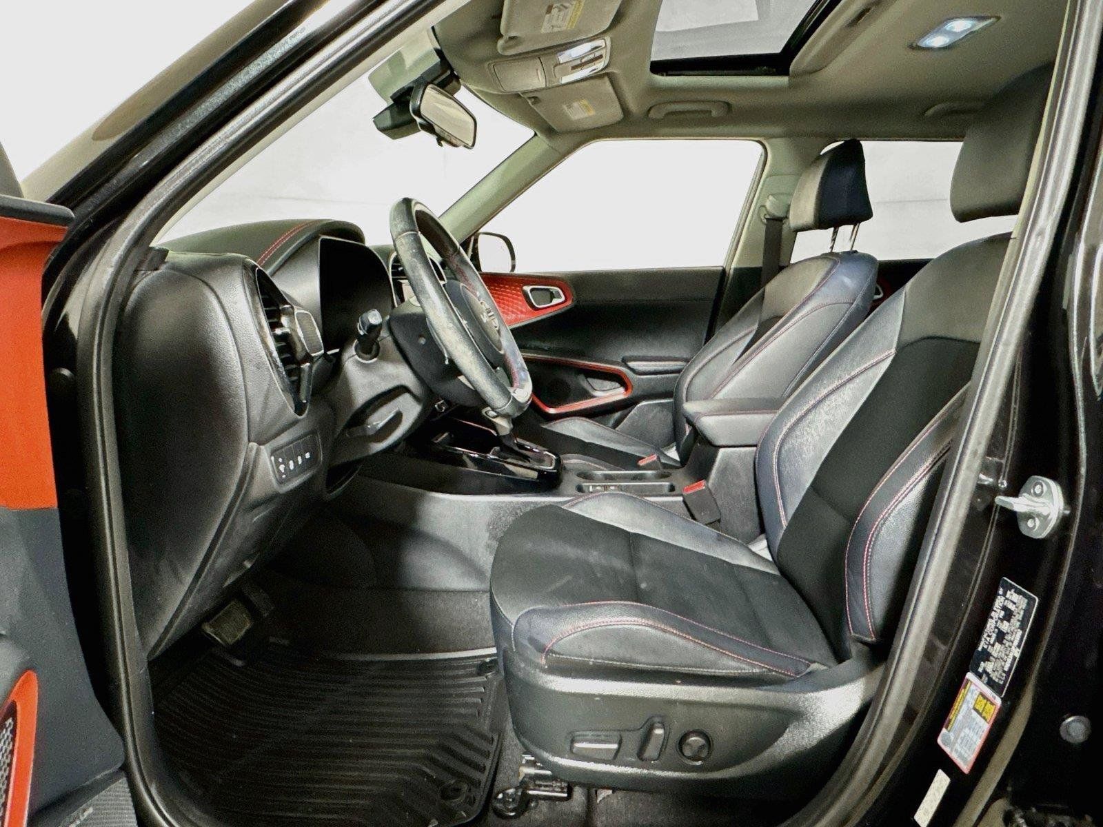 Used 2023 Kia Soul GT-Line w/ GT-Line Technology Package FWD image 20