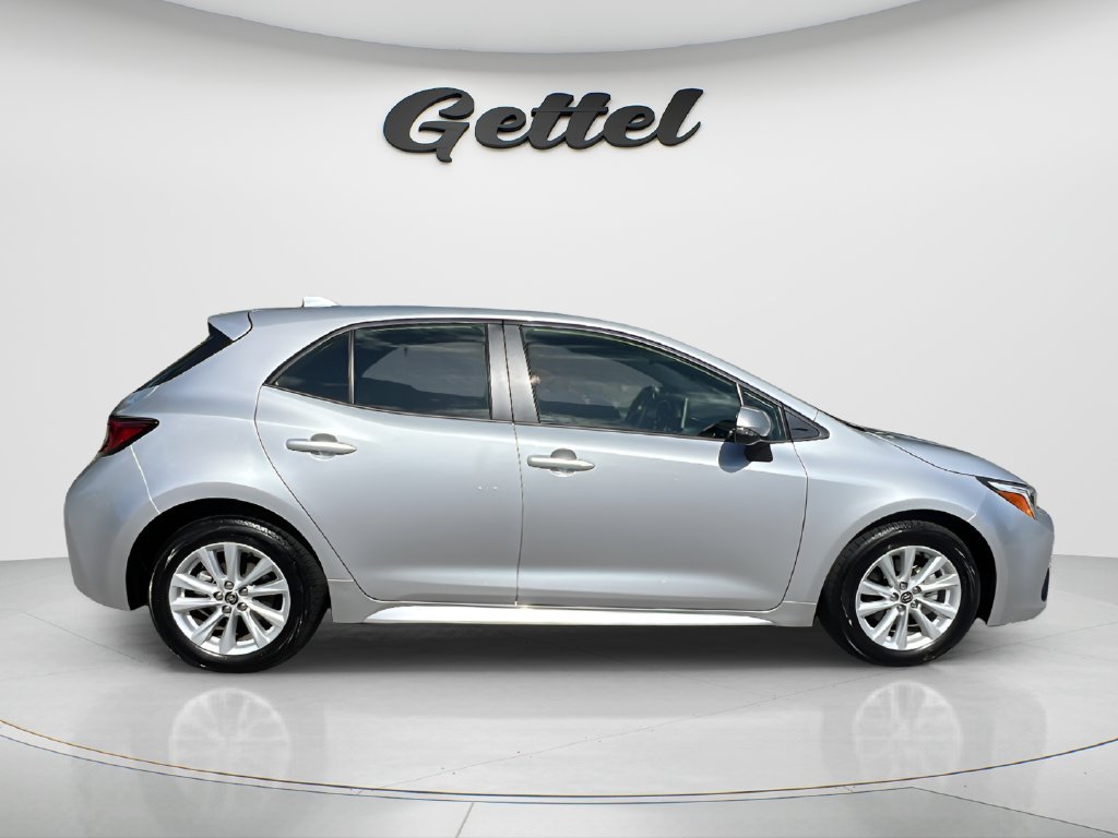 Used 2025 Toyota Corolla SE FWD image 4