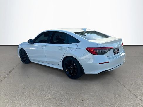 Used 2024 Honda Civic Sport image 5