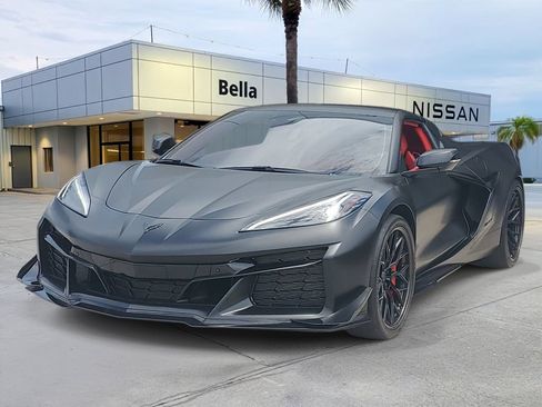 Used 2024 Chevrolet Corvette Z06 RWD image 1