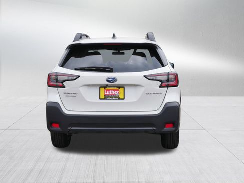 Certified 2025 Subaru Outback Premium AWD/4WD image 6