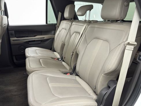Used 2018 Ford Expedition Limited w/ Equipment Group 302A image 40
