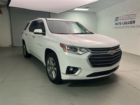 Certified 2021 Chevrolet Traverse Premier image 1