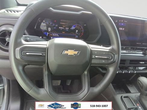 Used 2024 Chevrolet Colorado W/T RWD image 13