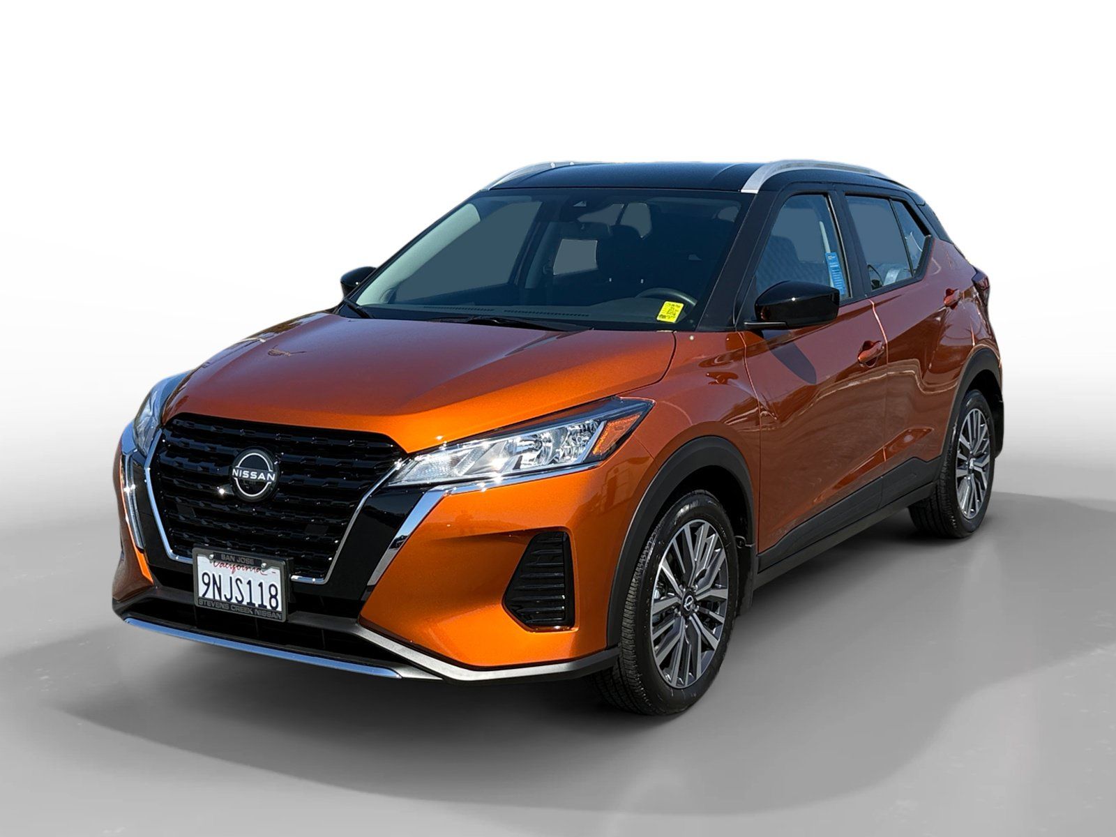Used 2024 Nissan Kicks SV FWD image 1