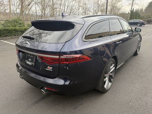 Used 2018 Jaguar XF S image 5