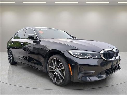 Used 2020 BMW 330i xDrive Sedan w/ Convenience Package AWD/4WD image 3
