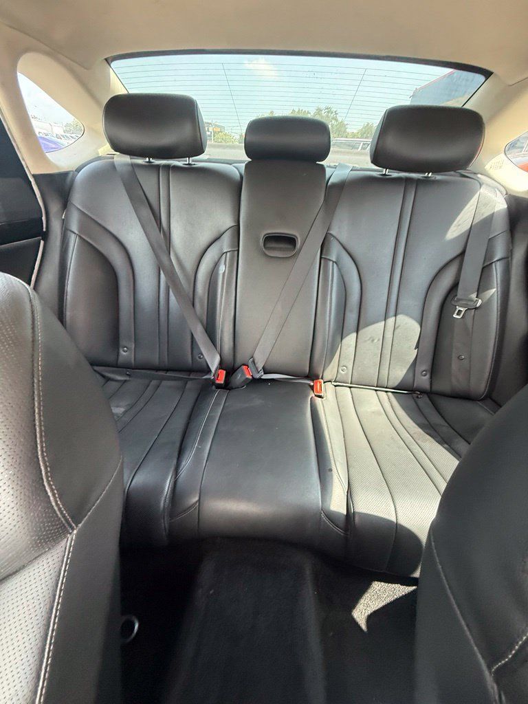 Used 2022 Genesis G80 2.5T RWD image 24
