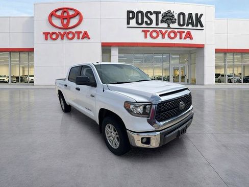 Used 2019 Toyota Tundra SR5 w/ SR5 Upgrade Package AWD/4WD image 3