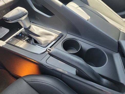 New 2026 Hyundai Elantra SEL Sport FWD image 16