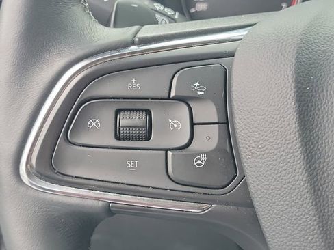 Used 2023 Buick Envision Avenir image 35