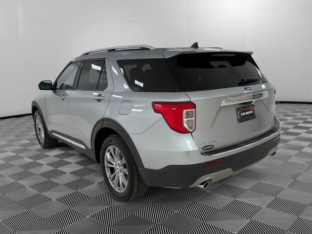 Used 2022 Ford Explorer Limited AWD/4WD image 3
