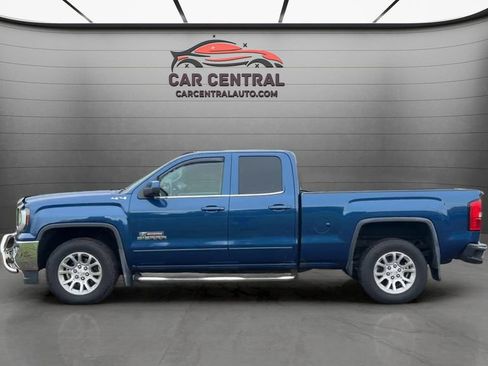Used 2017 GMC Sierra 1500 SLE w/ Max Trailering Package AWD/4WD image 2