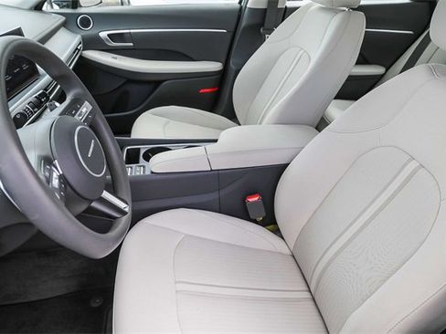Used 2024 Hyundai Sonata SEL image 16