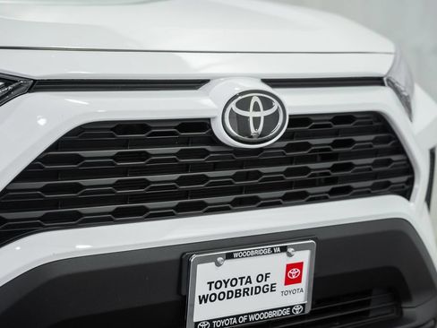 Used 2025 Toyota RAV4 XLE w/ Convenience Package AWD/4WD image 11