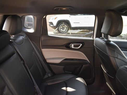Used 2025 Jeep Compass Limited AWD/4WD image 25