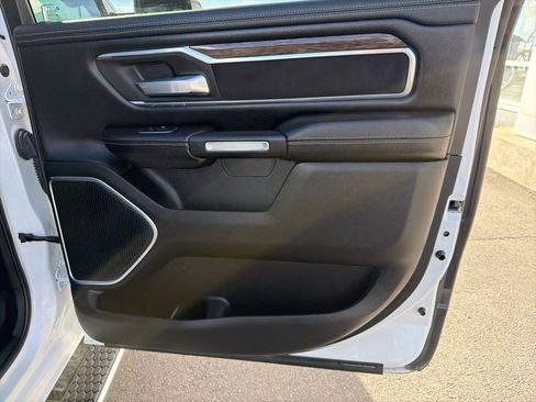 Used 2020 RAM 1500 Laramie image 36
