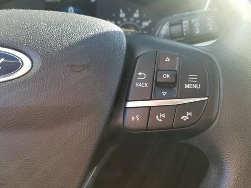 Used 2022 Ford Escape SE image 23