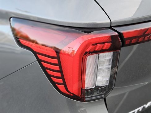 New 2026 Ford Explorer Active w/ Active Comfort Package image 9