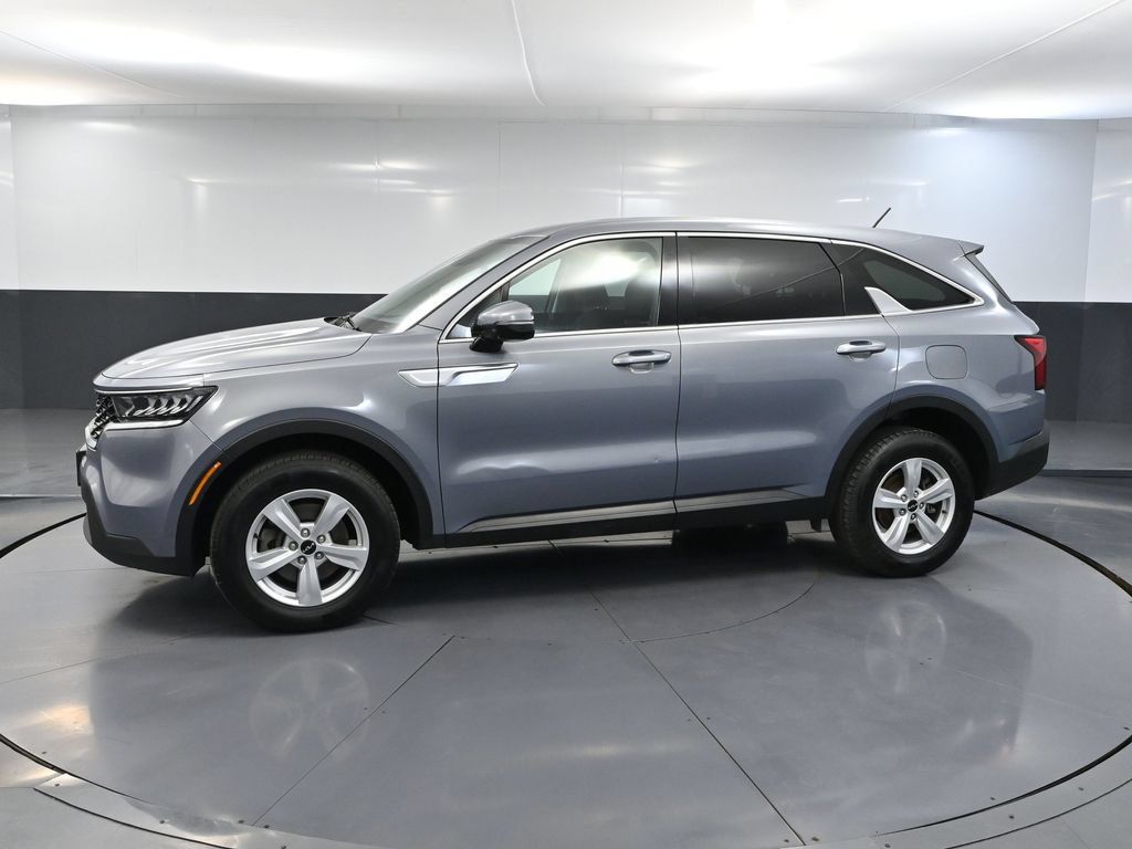 Used 2023 Kia Sorento LX AWD/4WD image 8