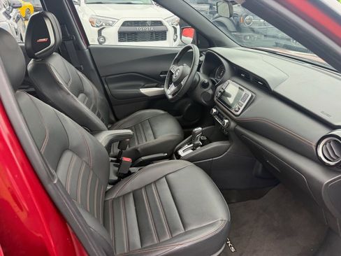 Used 2020 Nissan Kicks SR w/ SR Premium Package image 15