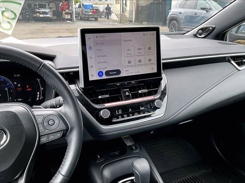 Used 2025 Toyota Corolla XSE FWD image 6