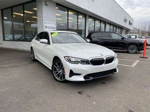 Used 2019 BMW 330i xDrive Sedan w/ Convenience Package image 3