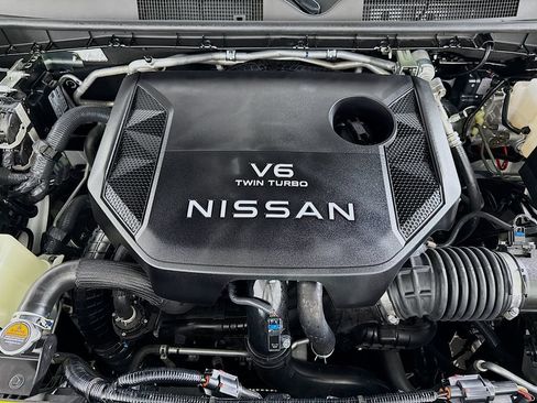 Used 2026 Nissan Armada PRO-4X w/ Captain's Chari Seat Package AWD/4WD image 31