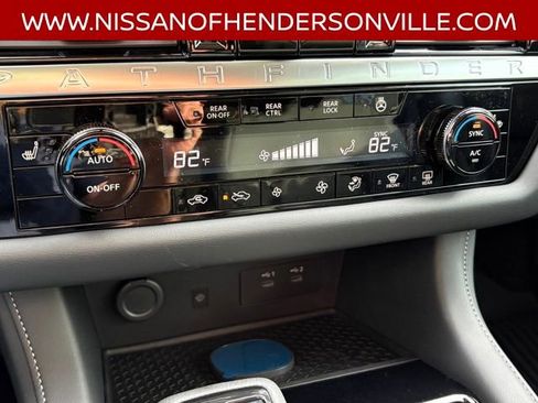 New 2026 Nissan Pathfinder SL AWD/4WD image 15