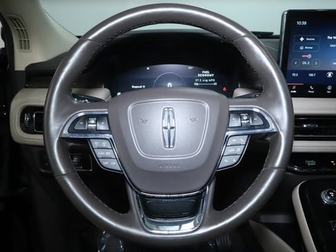 Used 2021 Lincoln Nautilus Reserve AWD/4WD image 21