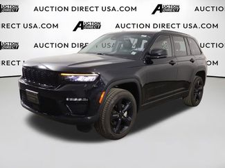 Used 2023 Jeep Grand Cherokee Limited w/ Black Appearance Package AWD/4WD 360° Tour