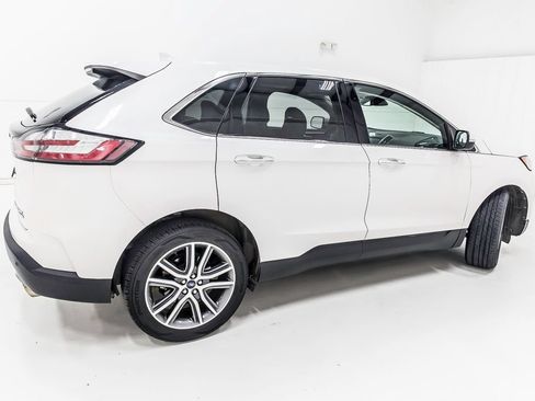 Used 2019 Ford Edge Titanium FWD image 8