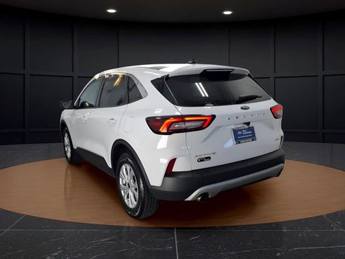 Certified 2023 Ford Escape Active w/ Tech Pack #1 AWD/4WD image 4